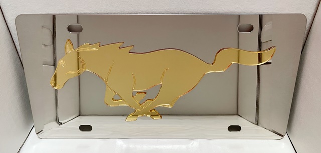 Mustang running horse Gold s/s plate